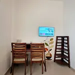 Hoshtel99 - Lux - Stay, Cowork And Cafe - Luxurious Twin Bungalow
