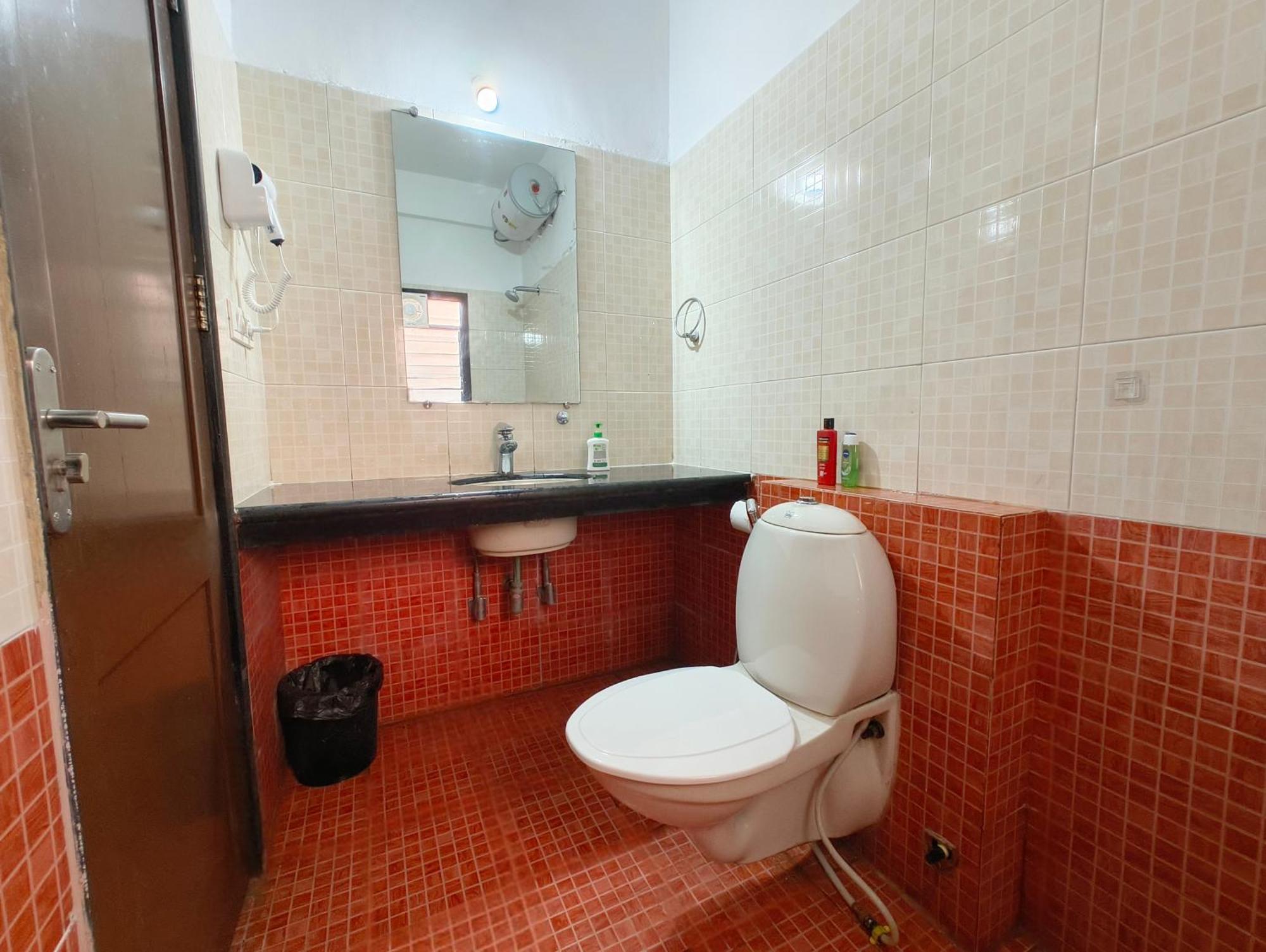 Hostel Hoshtel99 - Lux - Stay, Cowork And Cafe - Luxurious Twin